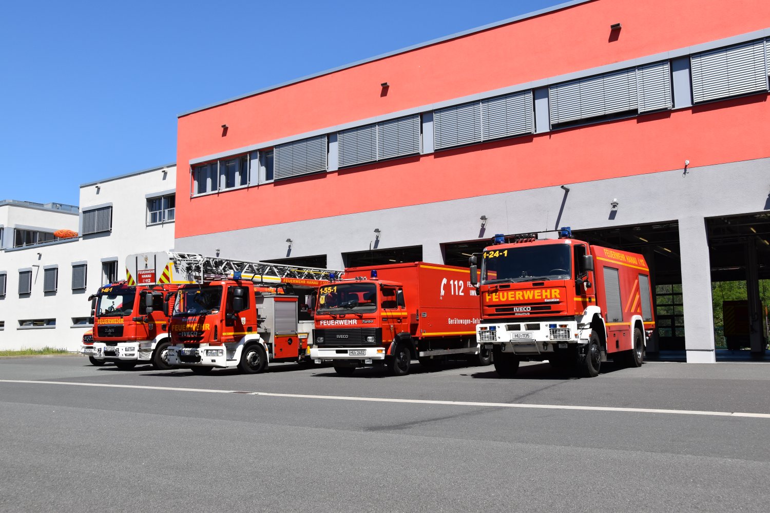 Feuerwehr Hanau bei zahlreichen Einsätzen und diversen Tierrettungen gefrag...