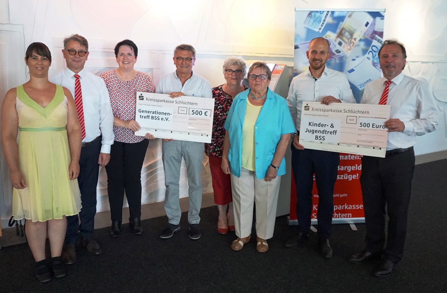 Mitglieder des Trägervereins mit Herrn Bürgermeister Dominik Brasch, Beratungscenterleiter Hartmut Schmitt, und Vorstandsvorsitzender Thomas Maus