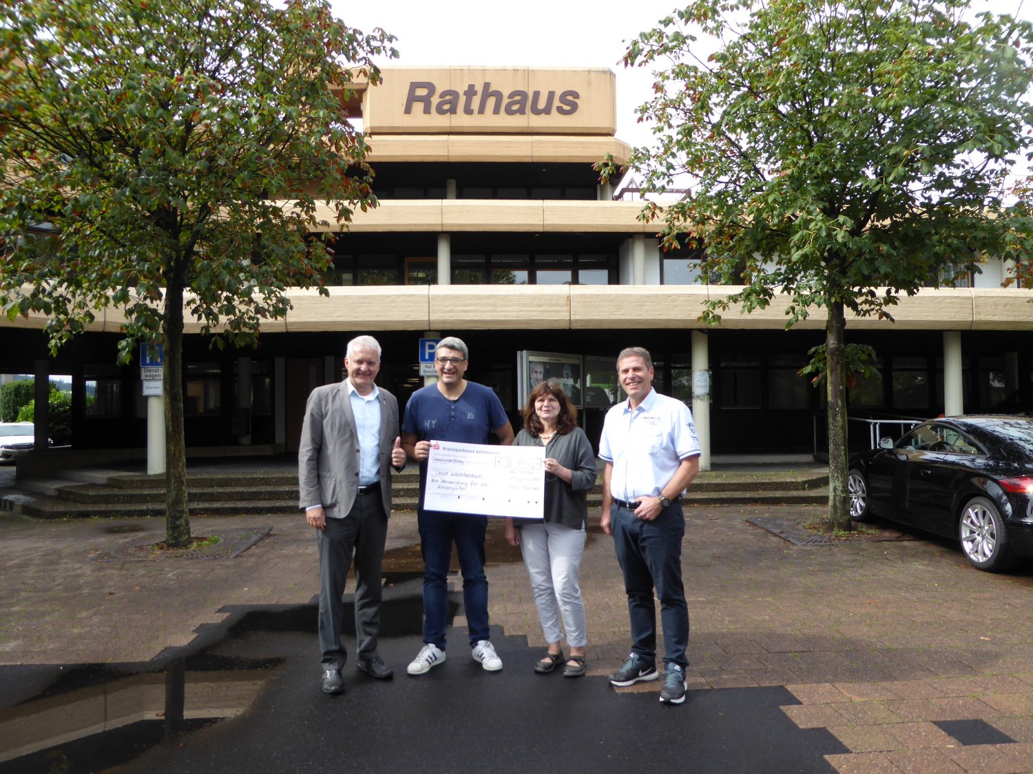 Bürgermeister Andreas Weiher, Boris Meinzer, Alexandra Grünewald und Udo Manz