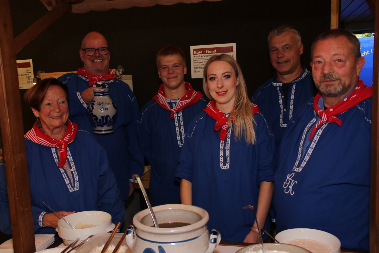 Äppelwoi-Event statt Oktoberfest beim Musikverein in Lützelhausen.
