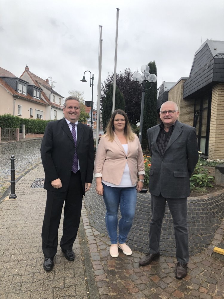 Bürgermeister Matthias Pfeifer, Amtsleiterin Finanzverwaltung Nadine Herbst und Hauptamtsleiter und Personalchef Siegfried Richter.