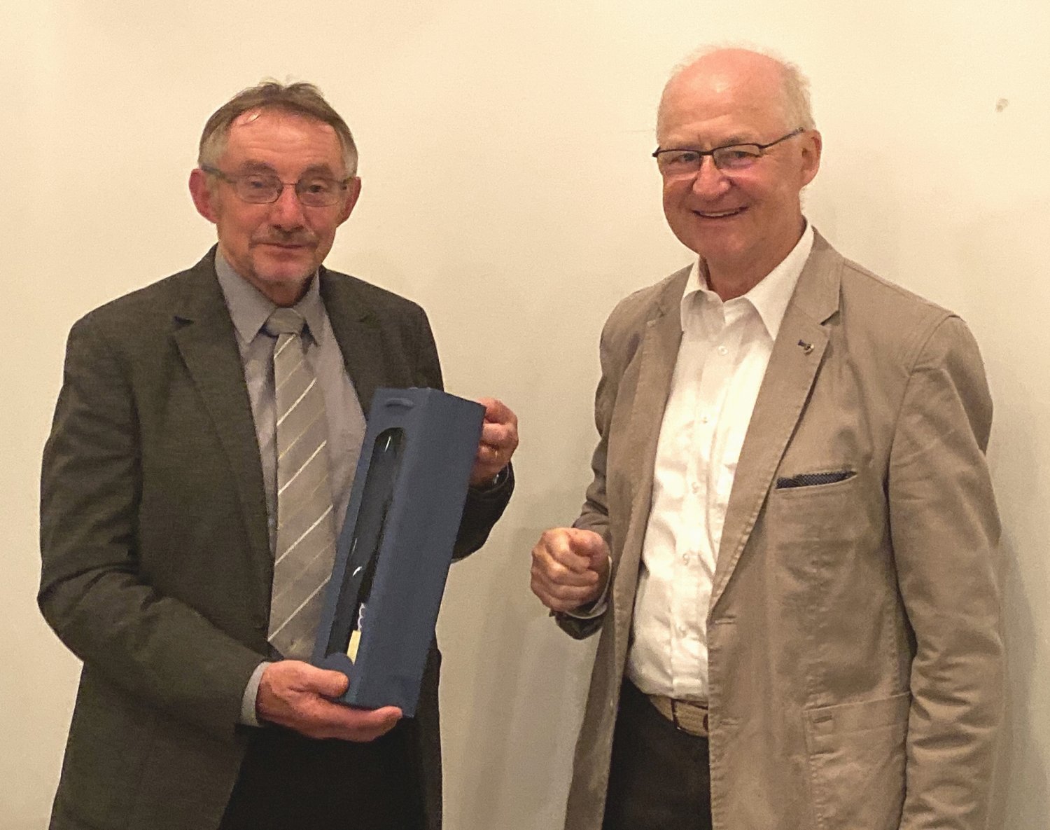 Beim Lions-Club Bad Orb-Gelnhausen gab Gernot Krasselt (links) einen kritischen Rückblick auf 30 Jahre Grenzöffnung, (rechts) Dieter Klein.
