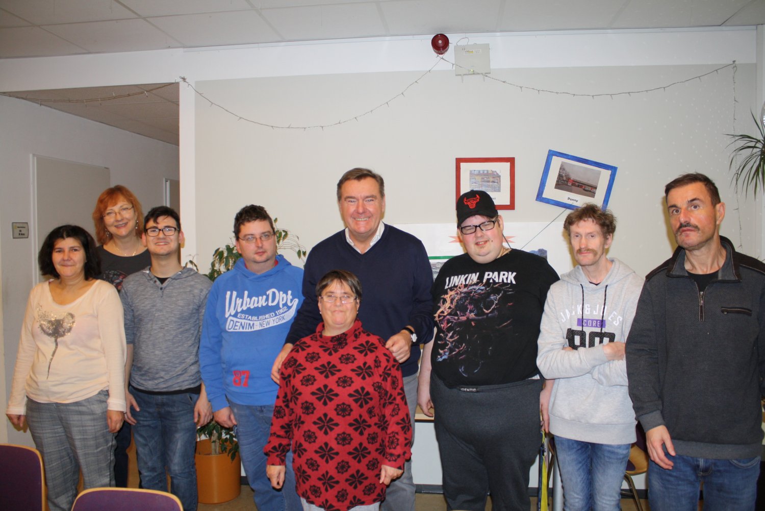 Weihnachtsbesuch des OB bei der BWMK-Wohngruppe Lenbachstraße.