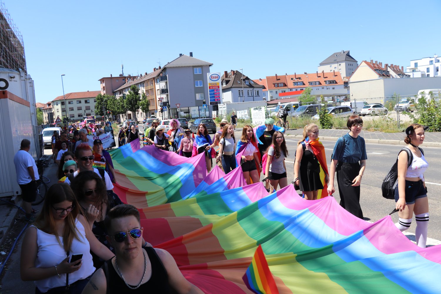 Knapp 1.000 Besucher zählte der erste Christopher Street Day in Hanau