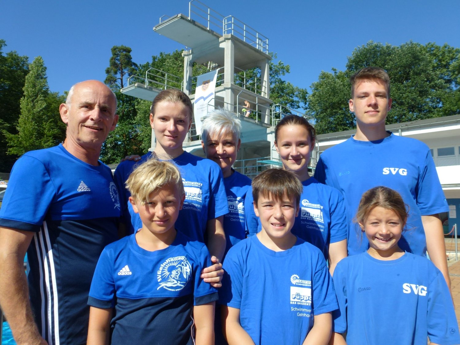 Trainer Dieter Dörr, Lilly Bollé, Trainerin Kerstin Röder, Kimberly Röder und Felix Linke. Vorne von links: Konstantin Abels, Gideon Schultheis und Jersey Röder. Es fehlt Nidal Yetim