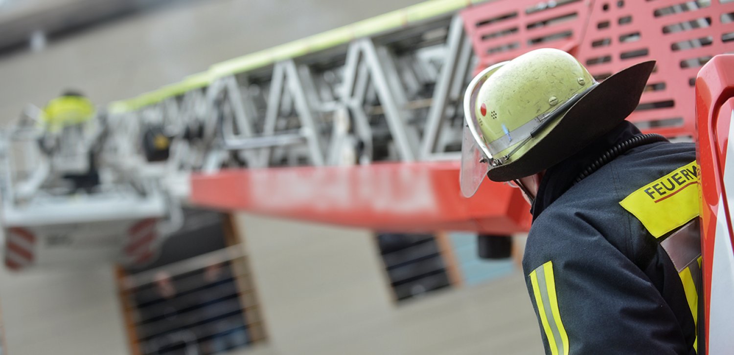 Ein Feuer brach in Bischofsheim am späten Abend aus.