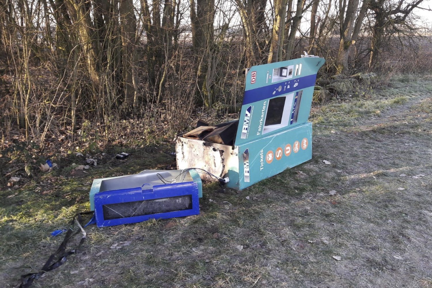 Der geklaute Fahrscheinautomat