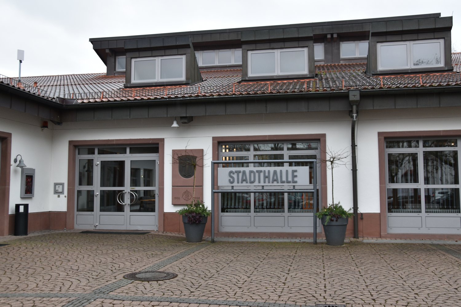 Das Regierungspräsidium Darmstadt lud am Montag zum Erörterungstermin in die Stadthalle ein.