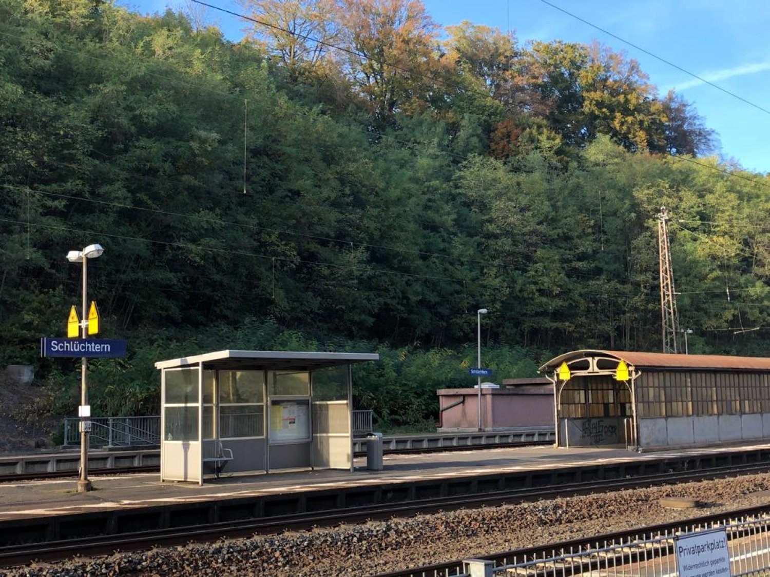Wegen eines Personenunglücks kommt es am Sonntag zu Verspätungen und Ausfällen am Schlüchterner Bahnhof.