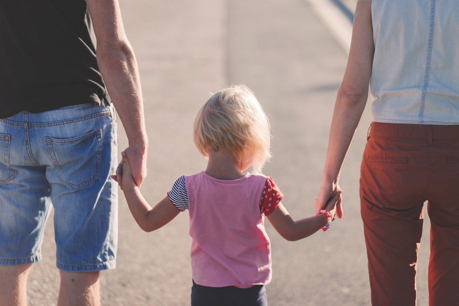 Familien mit geringem Einkommen können monatlich bis zu 185 Euro pro Kind erhalten.
