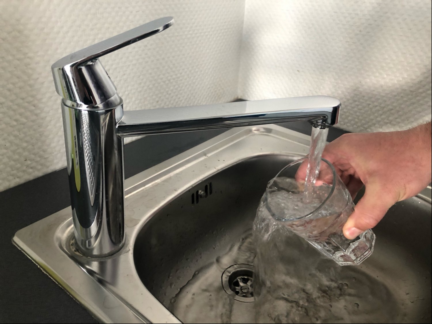 Wasserleitung sollen regelmäßig gespült werden