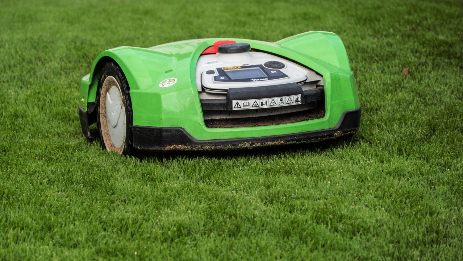 Es besteht die Möglichkeit den Mähroboter auf vormittags zu programmieren.