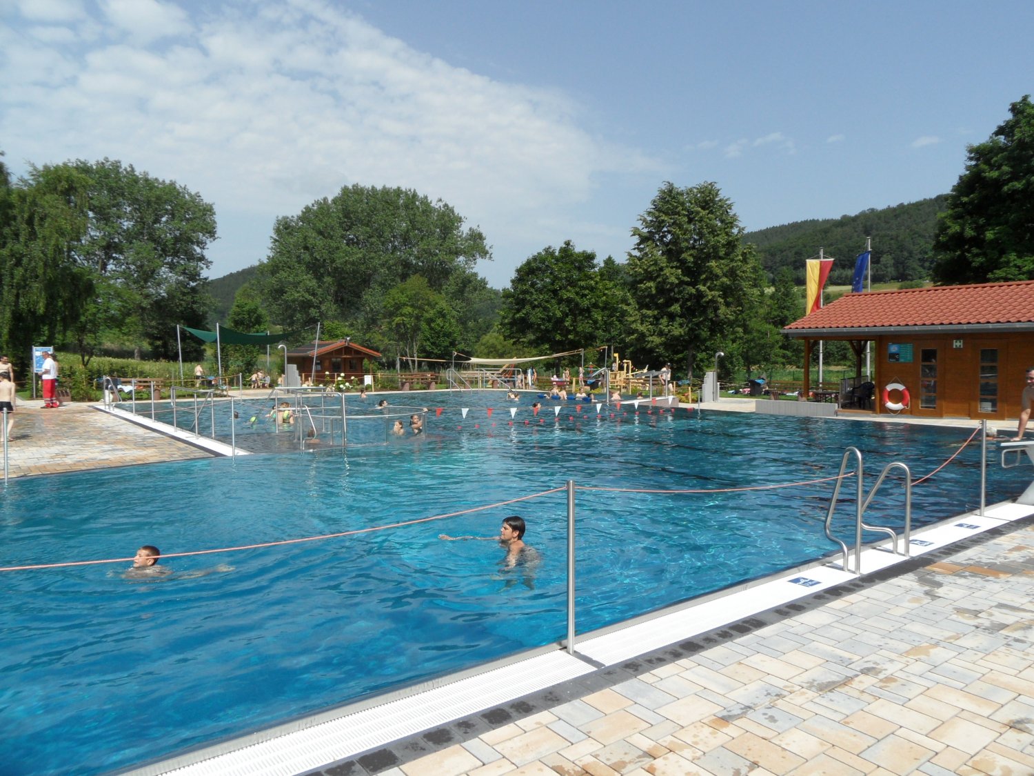 Das Freibad in Bieber