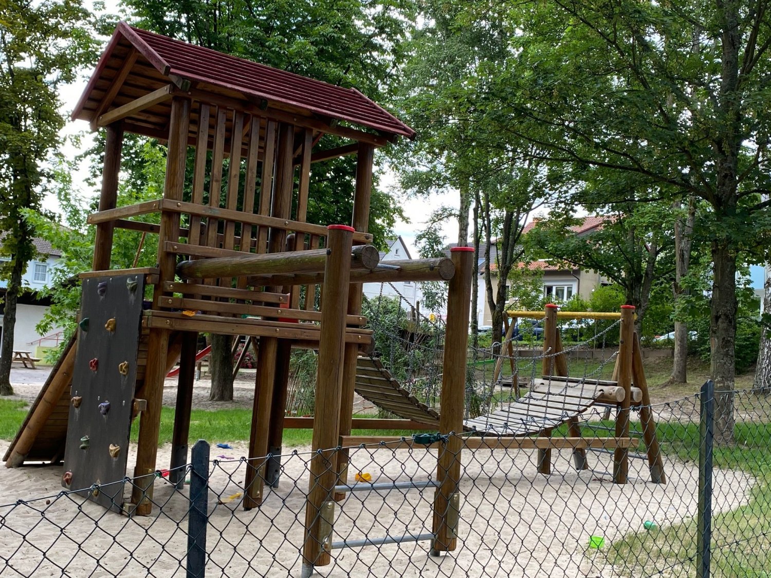 Parlamentsvorgabe: Keinen Großkindergarten – Festplatz und Sängerheim sind keine Lösung