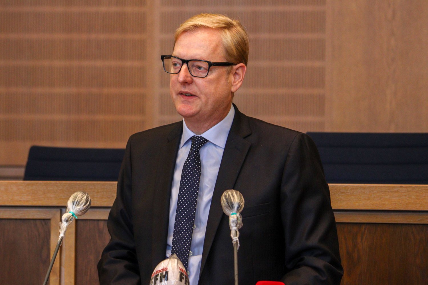 Sicherheitsdezernent der Stadt Frankfurt am Main Markus Frank (CDU) bei der Pressekonferenz am Montagmittag