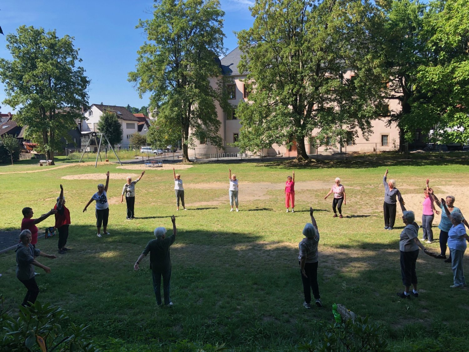 „Es ist toll, dass der schöne Schlosspark auch für sportliche Aktivitäten genutzt wird“, so der Bürgermeister.