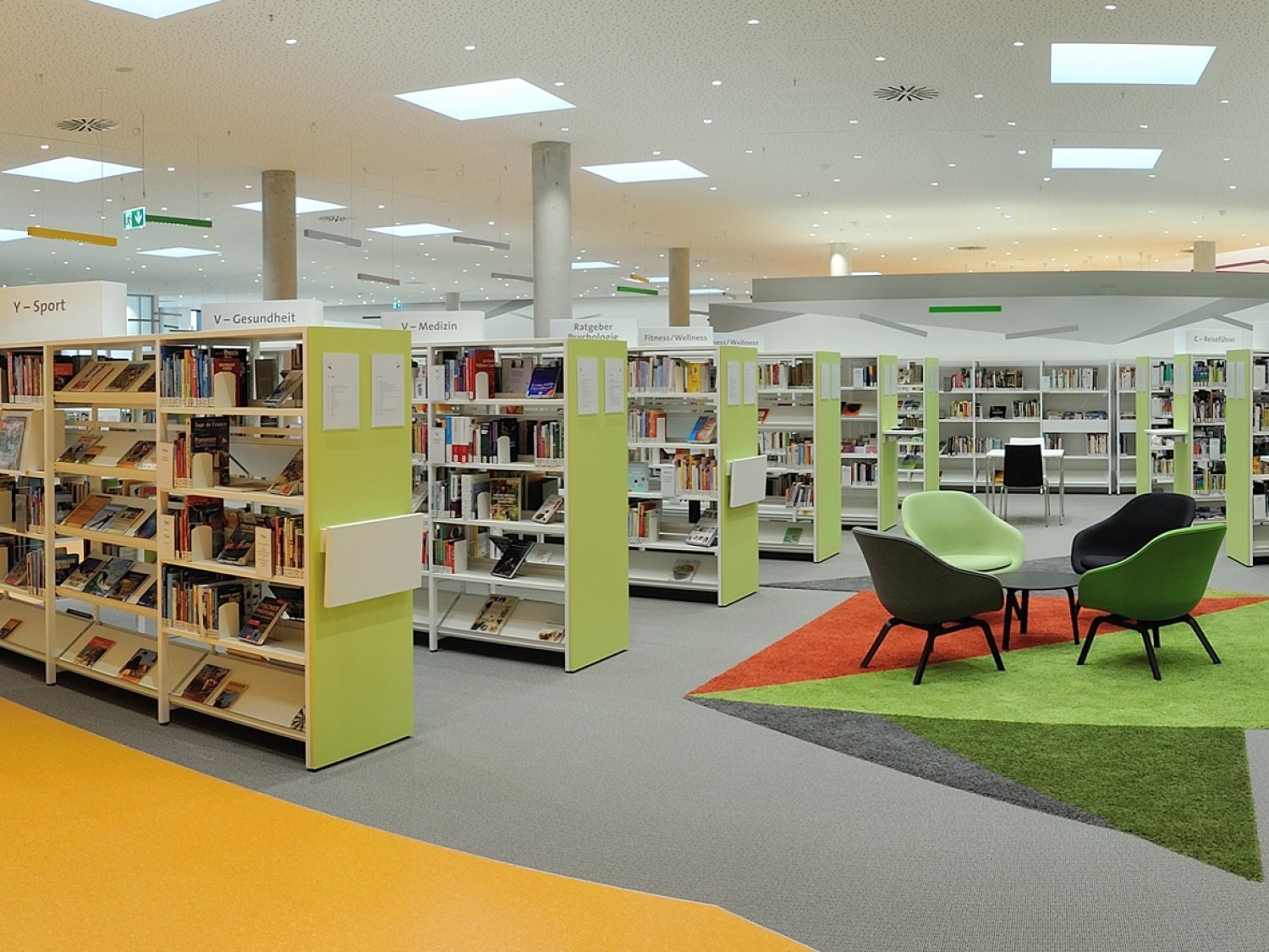 Zu einem ruhigen Leseabend lädt die Stadtbibliothek im Kulturforum am Freiheitsplatz am Donnerstag, 30. Juli 2020 von 19 bis 22 Uhr ein. 