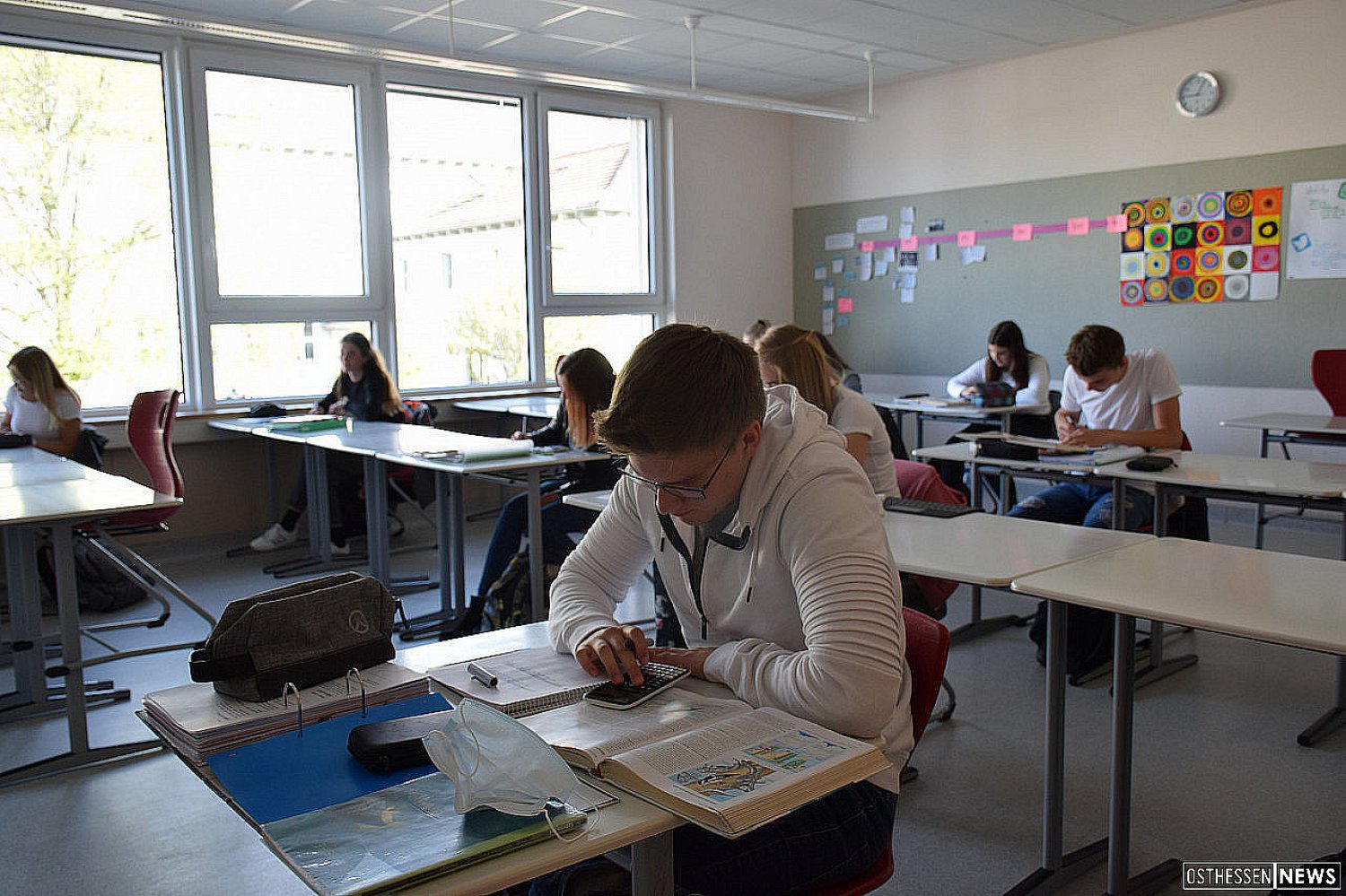 Ab dem neuen Schuljahr soll der Mindestabstand in den Klassenräumen aufgehoben werden
