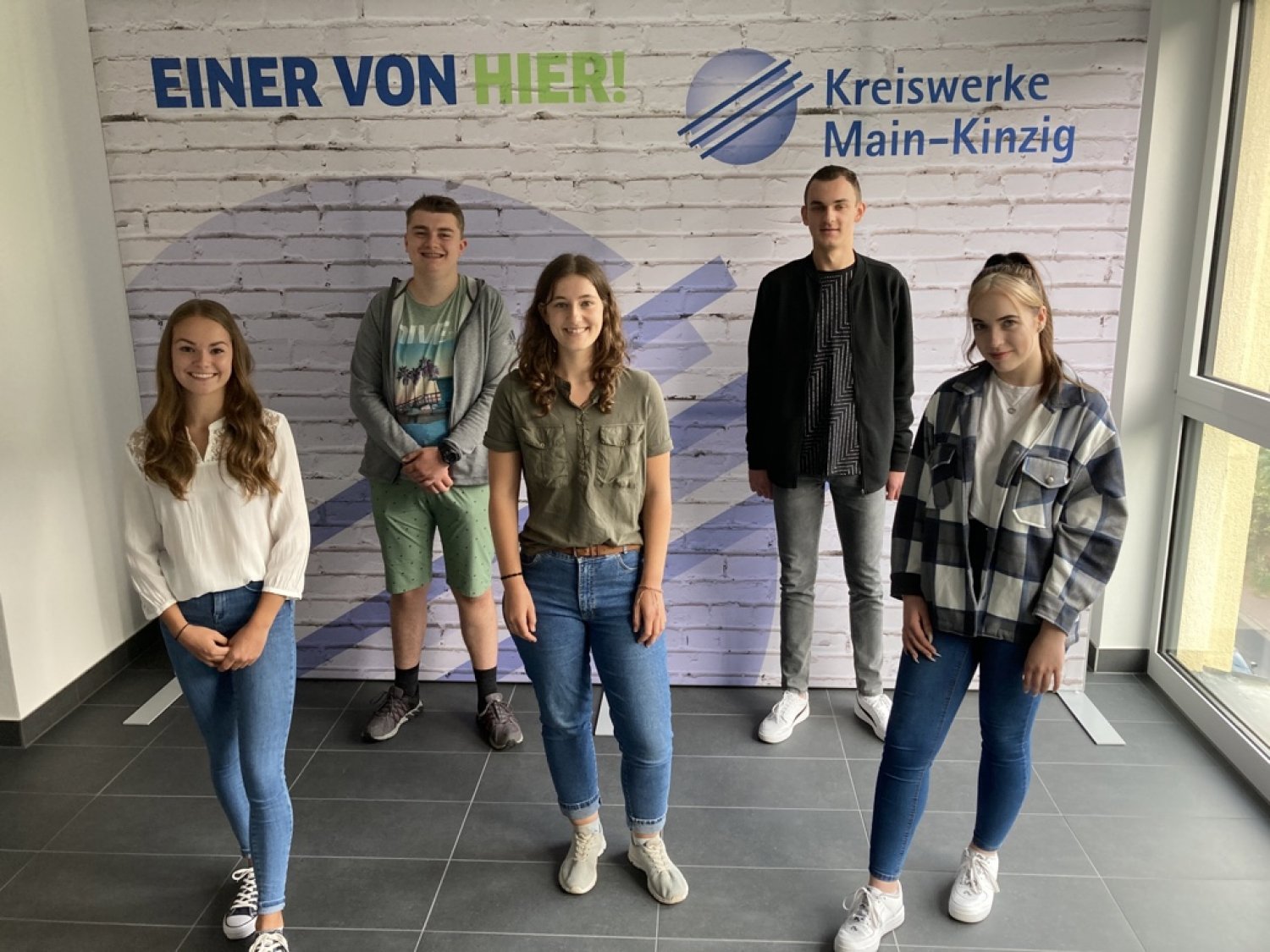 Start des neuen Ausbildungsjahrgangs (v.li.): Rebecca Betz, Florian Link, Jana Kleiß, Marcel Sluha und Nina Krieg.