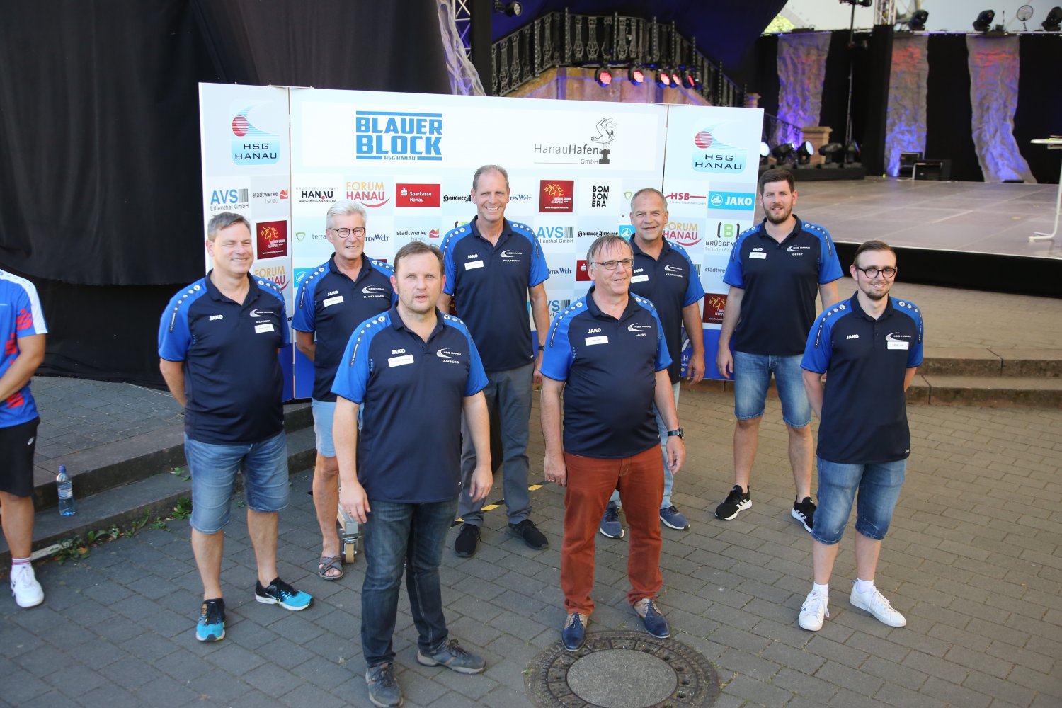 Vorstand und erweiterter Vorstand der HSG Hanau