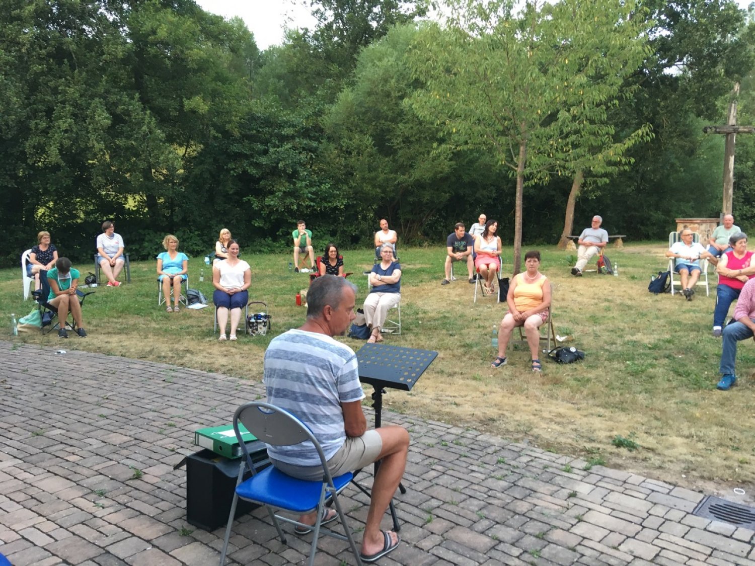 Singen im Freien beim Chor "VielHarmonie"