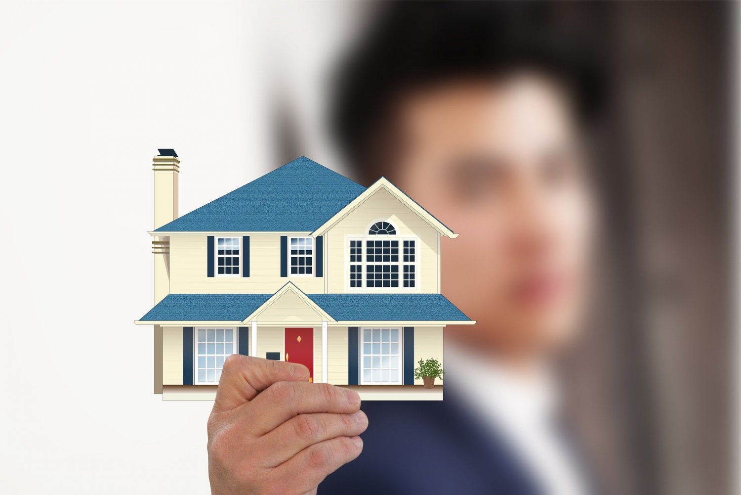 Gegenüber den gängigen kommerziellen Immobilienportalen, die häufig hohe Preise aufrufen, bietet das KIP privaten Eigentümern einen finanziellen Vorteil.