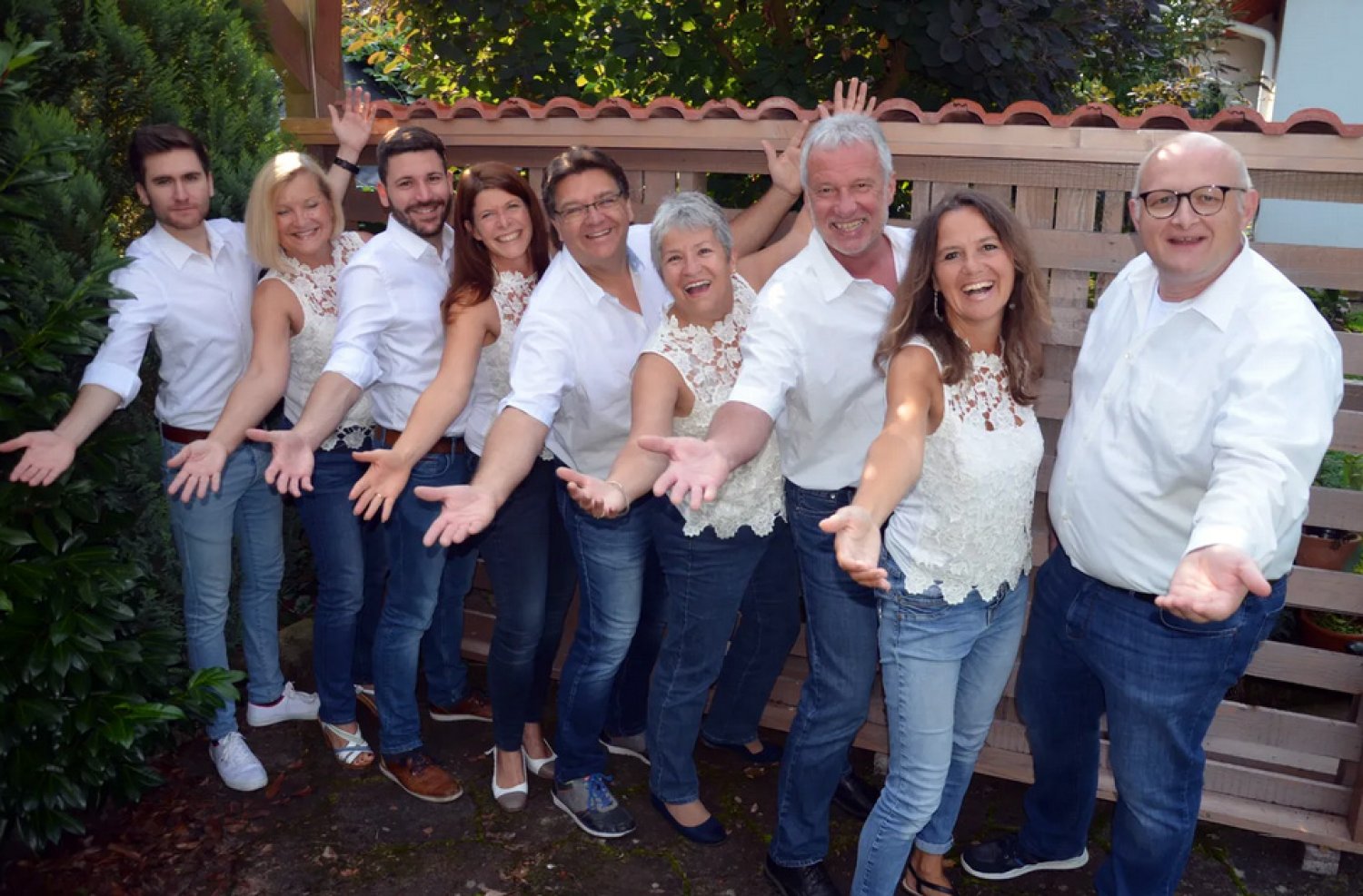 Das A Cappella Projekt „Patchwork-Ensemble“ stammt aus dem Raum Biebergemünd und ist immer auf der Suche nach besonderen Liedern.
