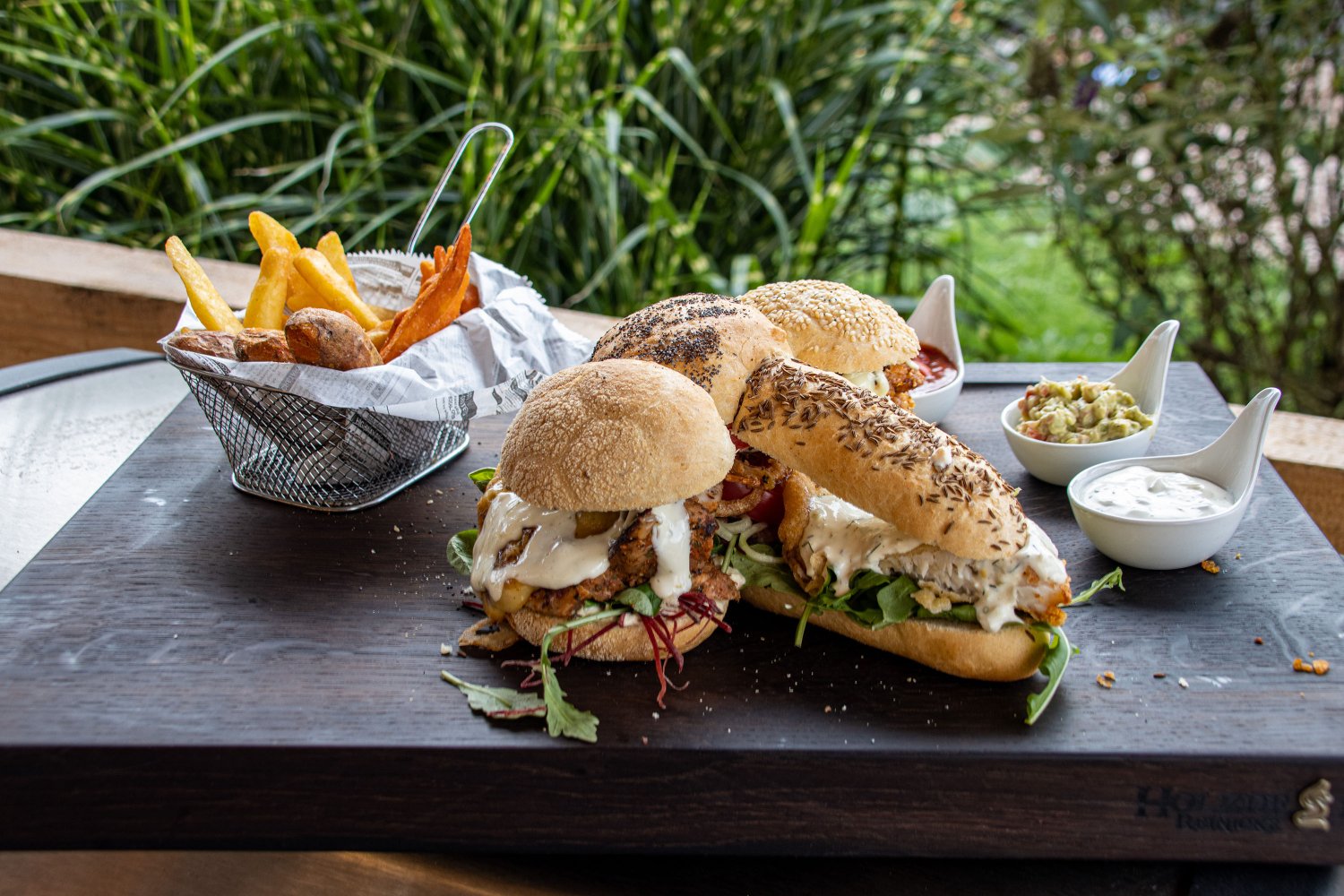 Lecker sieht es aus, wenn da nicht dieser Hintergrund der Geschichte wäre: Der Burger im