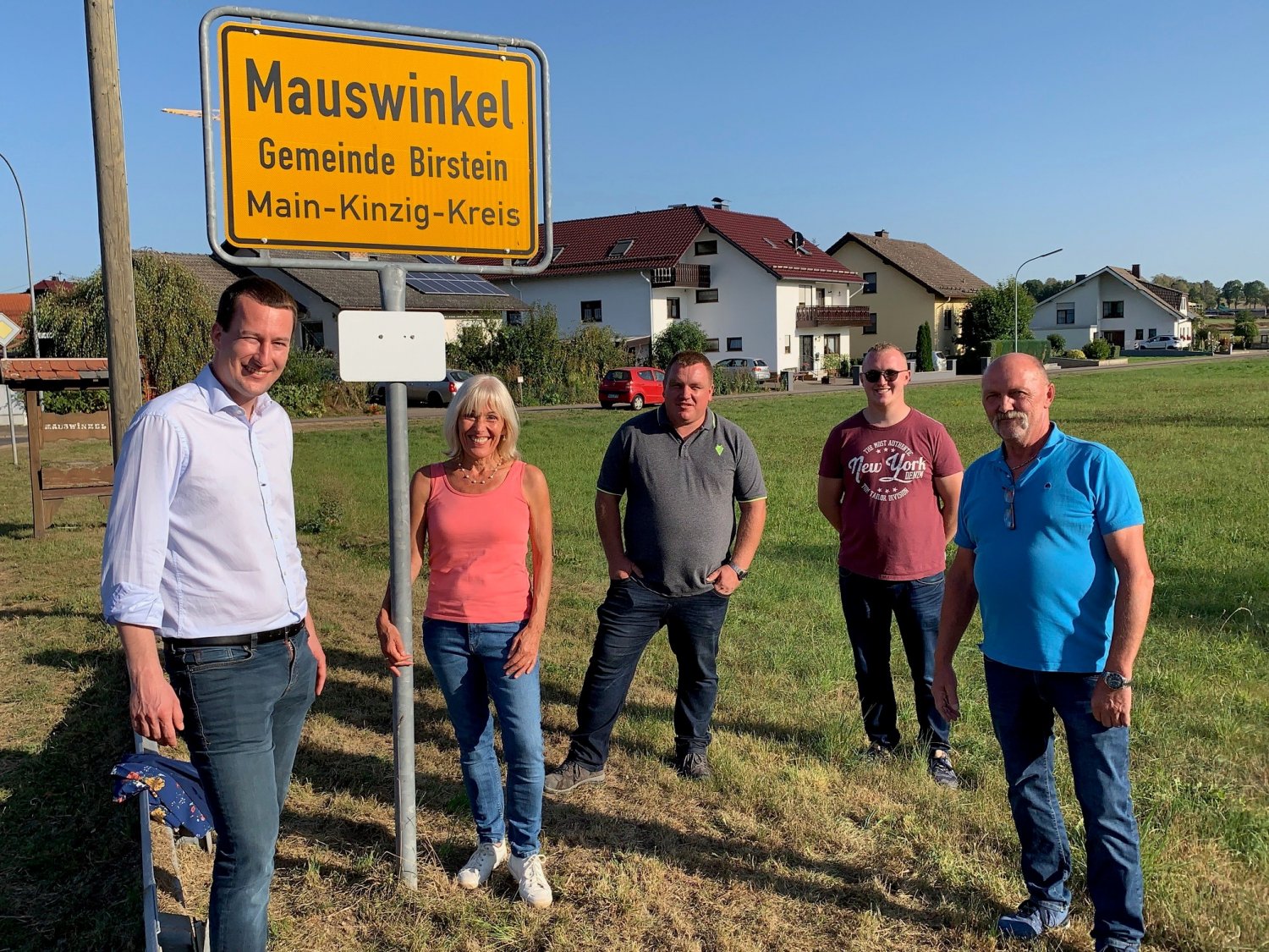 Bundestagsabgeordnete Bettina Müller zu Besuch in Mauswinkel.