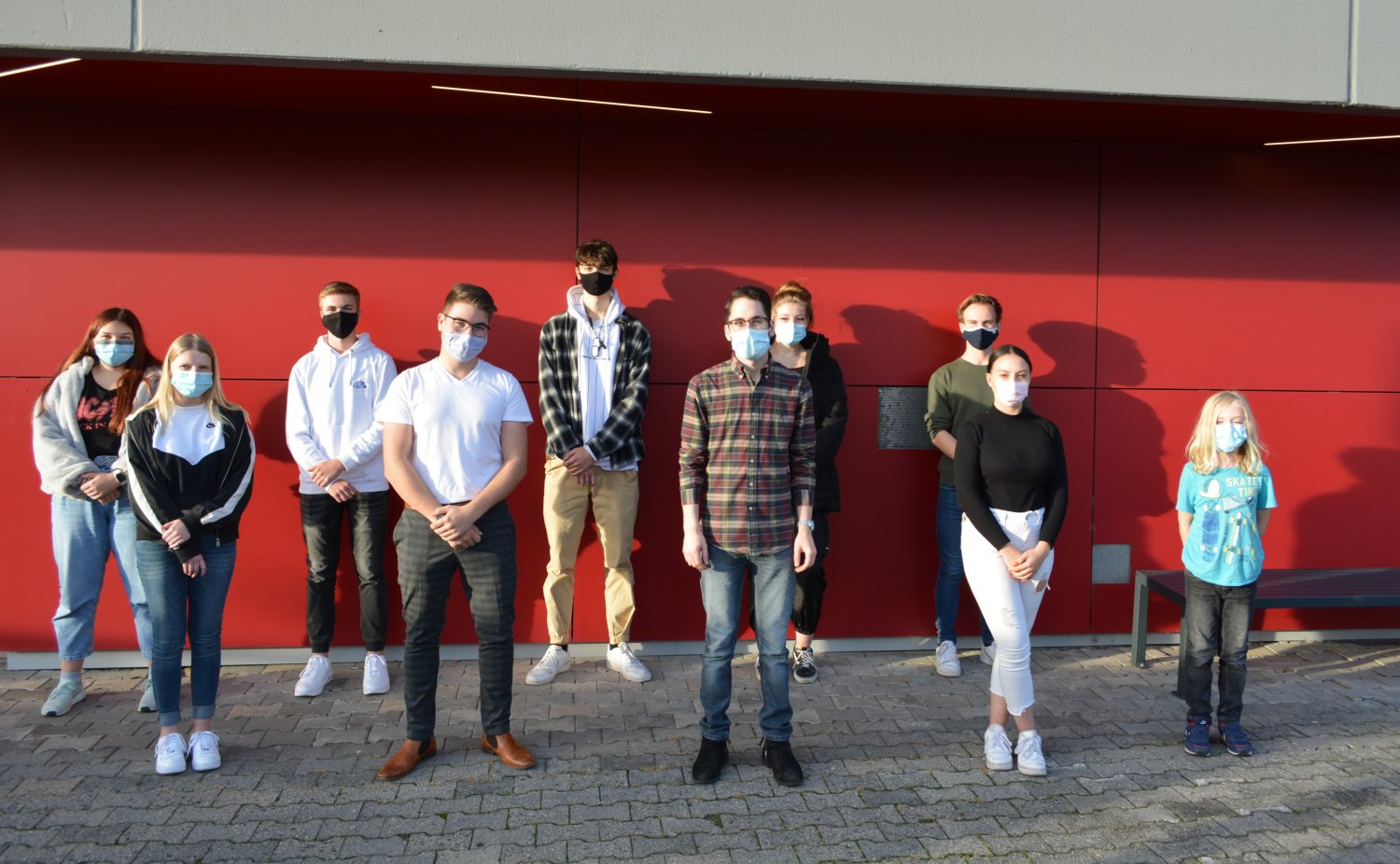 Hintere Reihe: Alexia Eberhardt, Julian Damm, Alan Szczepanek, Nathalie Kossmann und Lasse Alt. Vordere Reihe: Fabienne Loscher, Paul Graszynski, Özcan Erbasaran, Alicia Bayerl und Linus Hott.