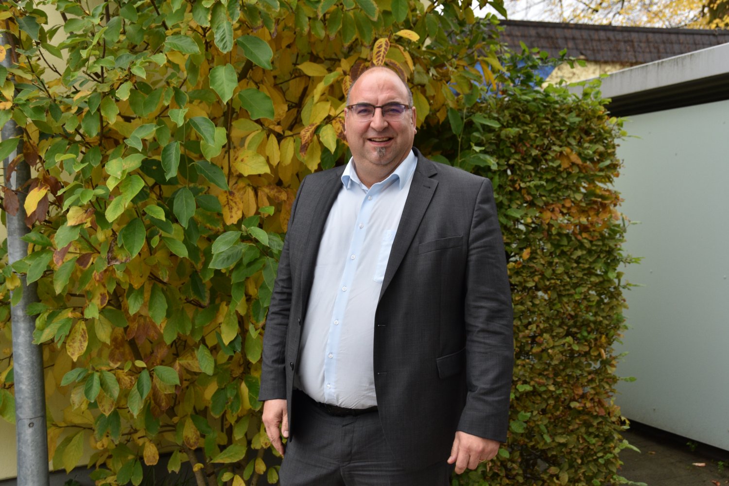 Grund zur Freude für Amtsinhaber Klaus Schejna. Er bleibt Bürgermeister in Rodenbach.