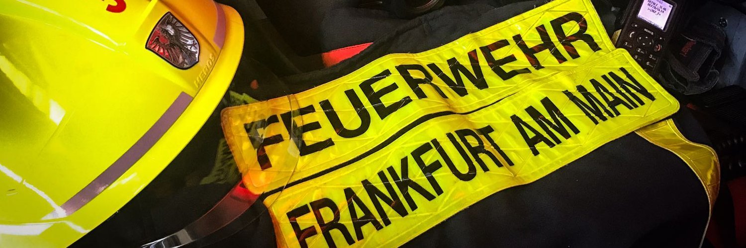 Nach einem Brand in einem Umspannwerk war die Feuerwehr Frankfurt am Main mehrere Stunden im Einsatz