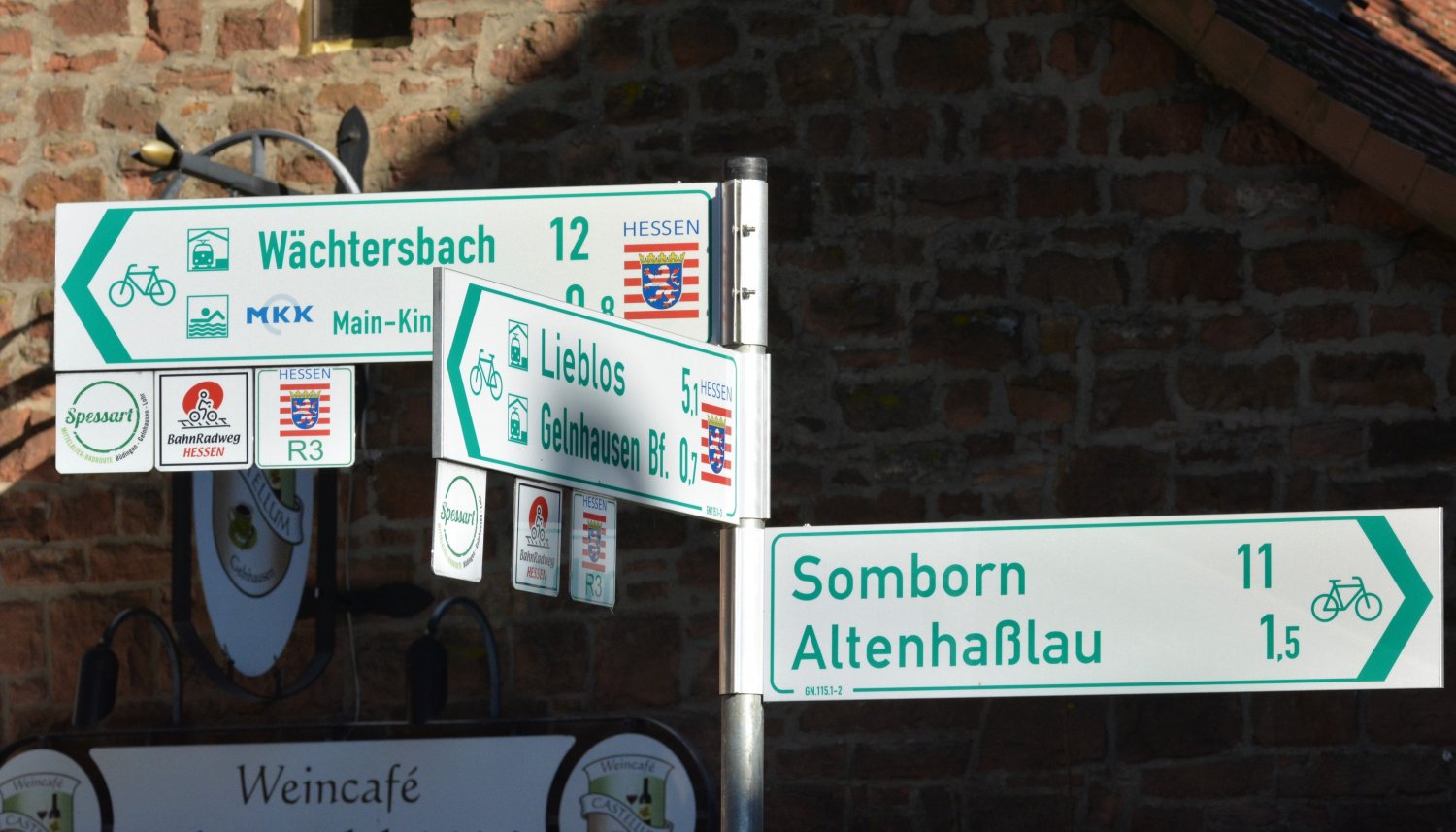 Auch die überörtliche Beschilderung wird überprüft.