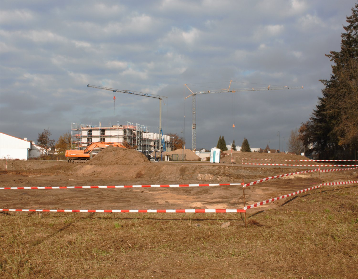 Auf dem Baufeld der neuen Kindertagesstätte in der Leipziger Straße wurde mit der Kampfmittelsondierung begonnen