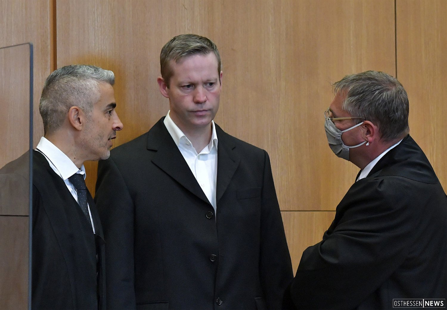 Stephan Ernst, hier noch mit seinem Ex-Verteidiger Hanning (rechts)