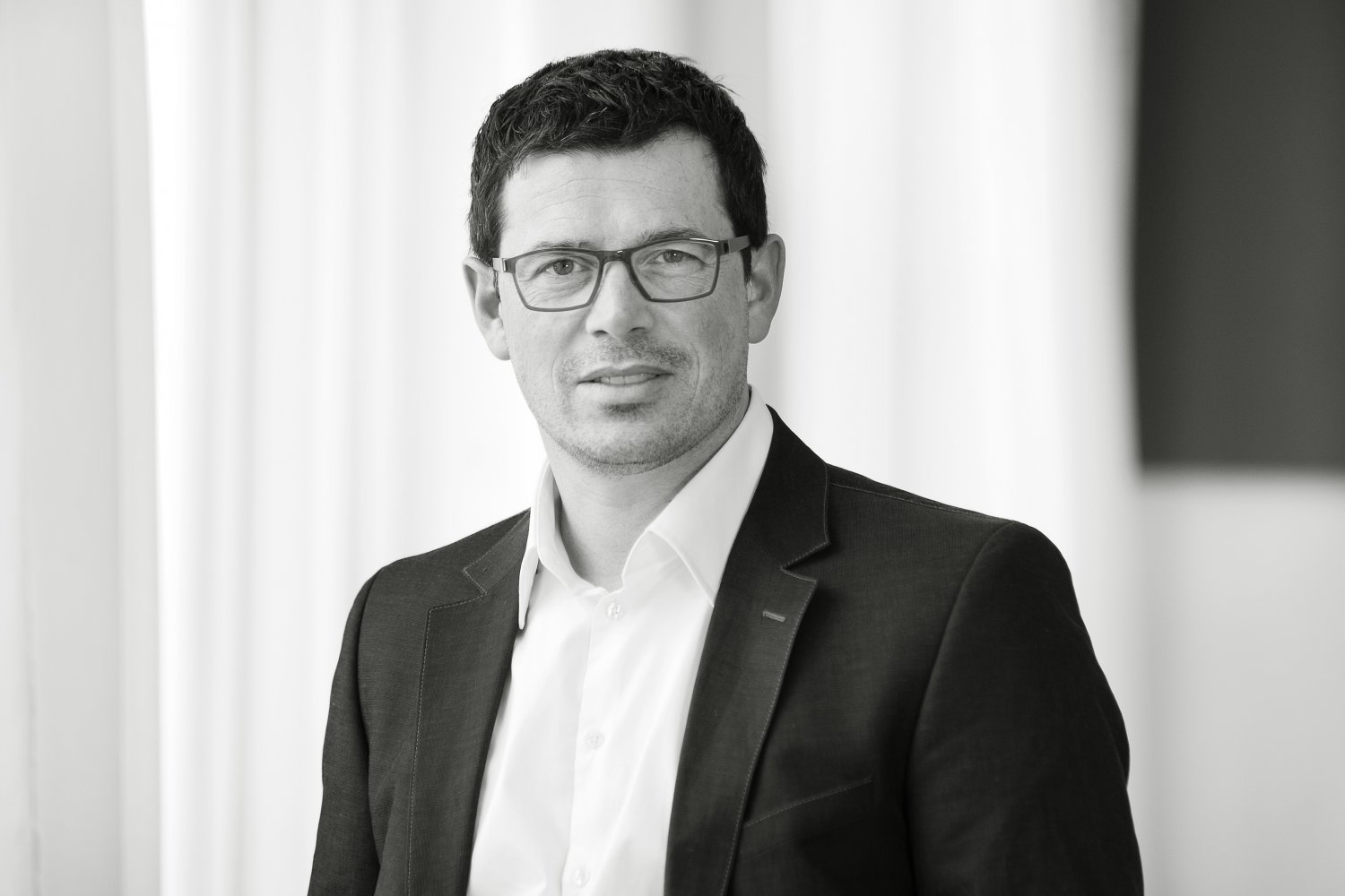 Markus Plum freut sich über die neuen Auftragseingänge für 2021. Fotos: Adrian Euchhorn Holwerkstätte GmbH