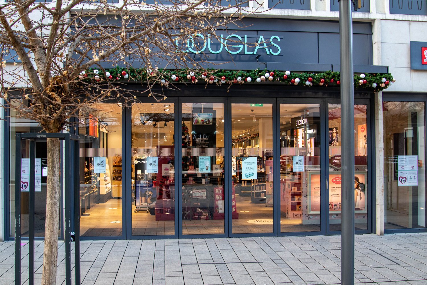 Die Douglas-Filiale in Hanau bleibt weiterhin geschlosen