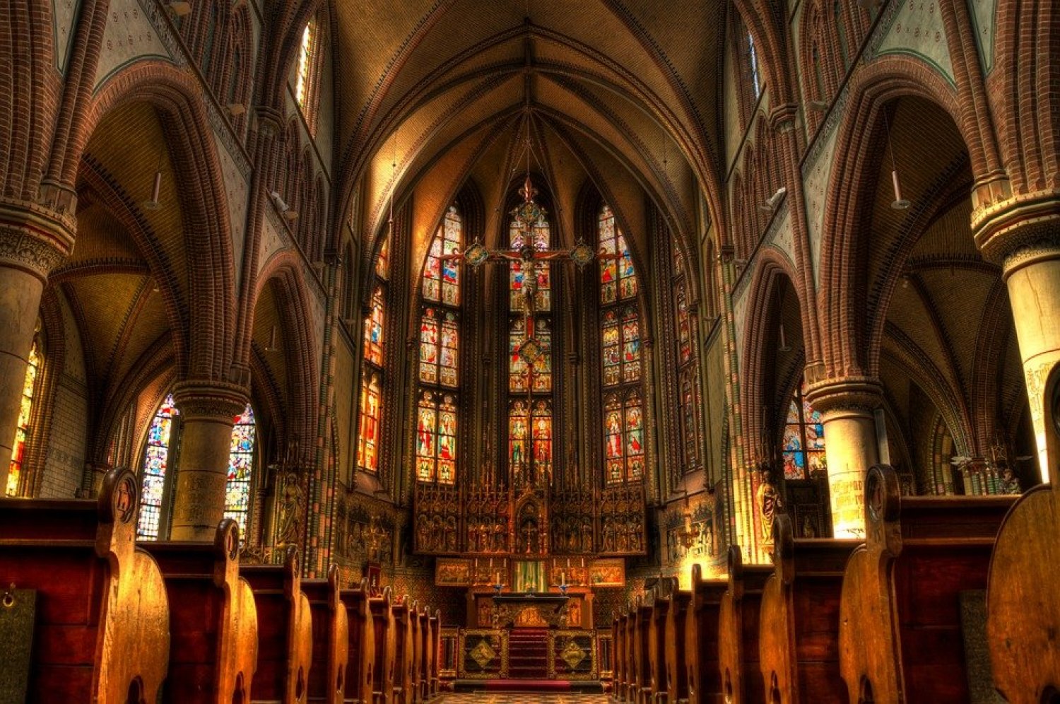In Salmünsters evangelischen Kirchen bleiben die Bänke auch über Weihnachten leer