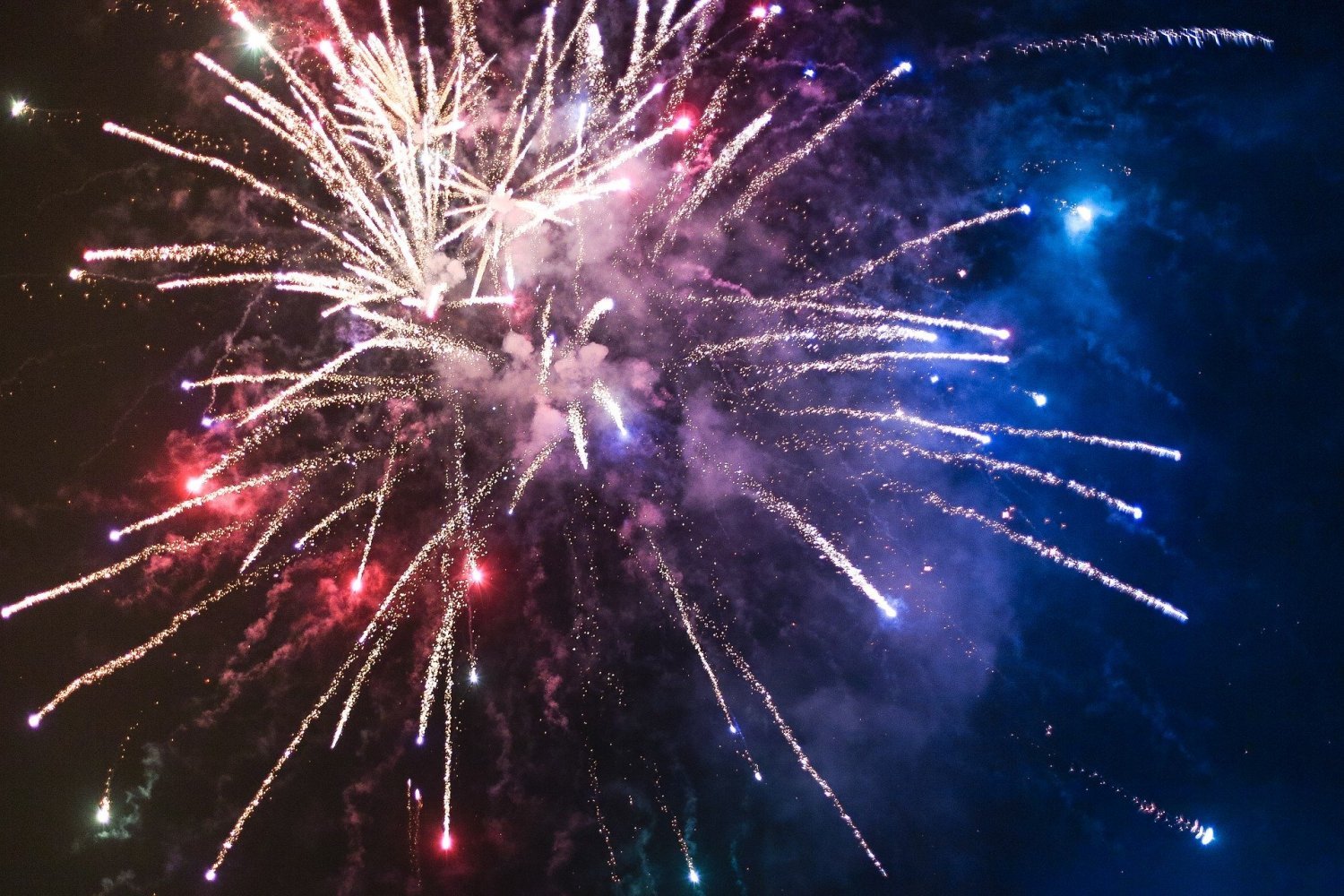 Silvesterraketen und Böller sind in diesem Jahr auf öffentlichen Plätzen und Wegen verboten
