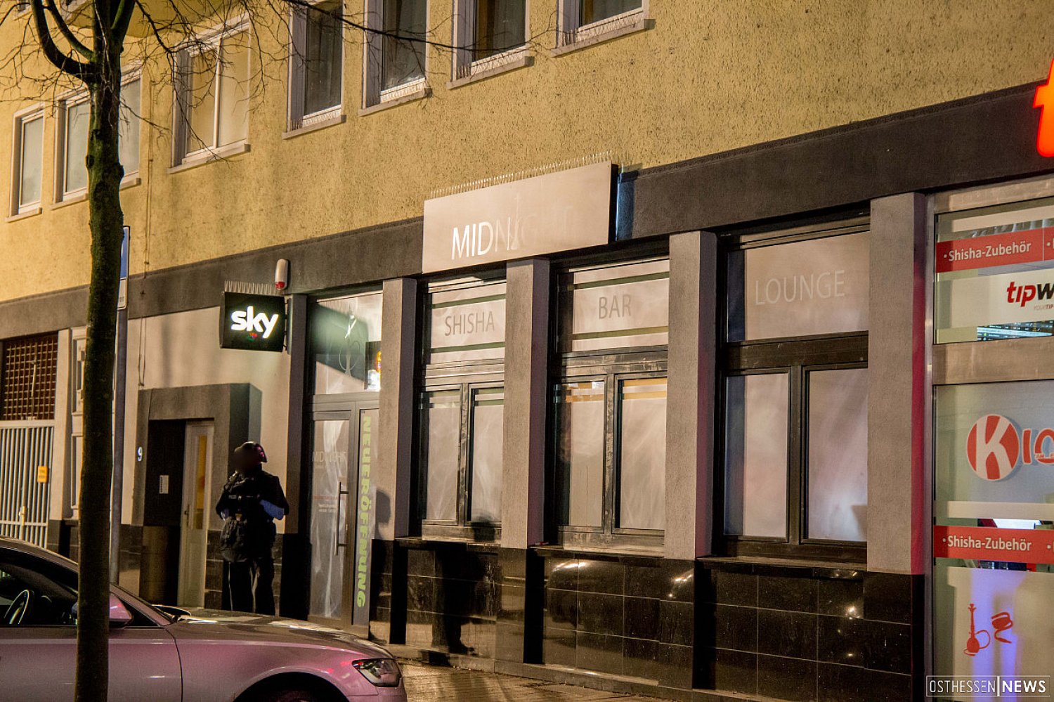 Warum war der Notausgang in der Midnight-Bar verschlossen?