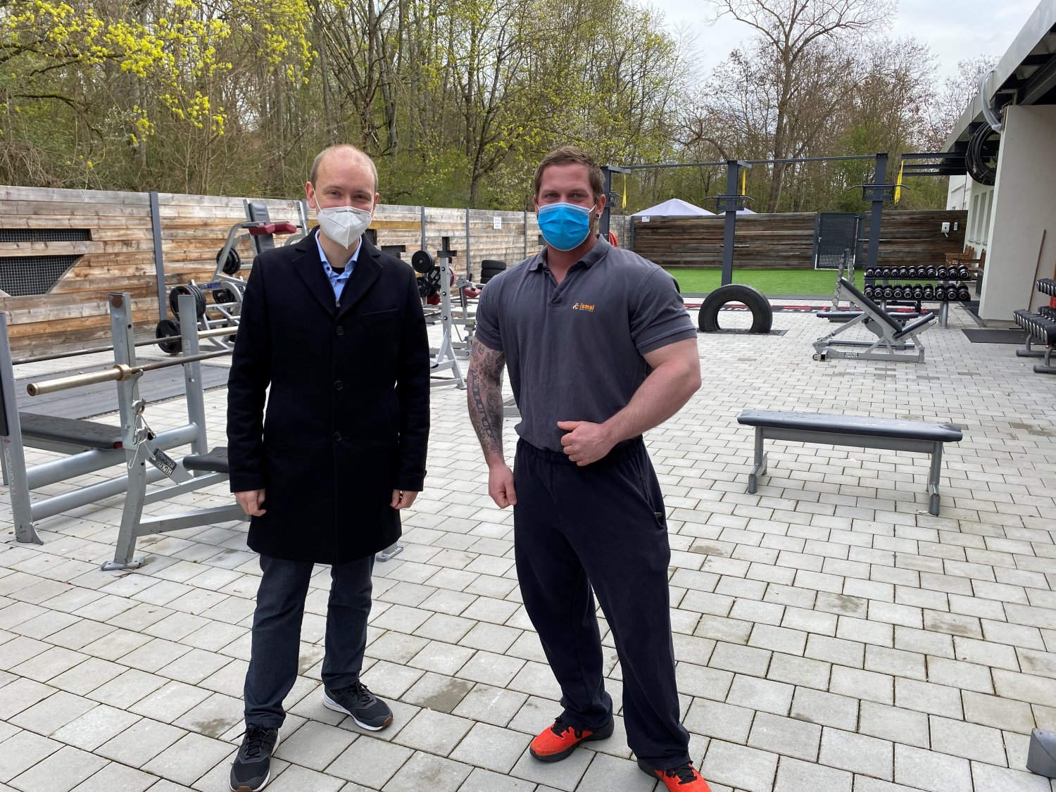 Max Schad mit Studioleiter Peter Schwarz