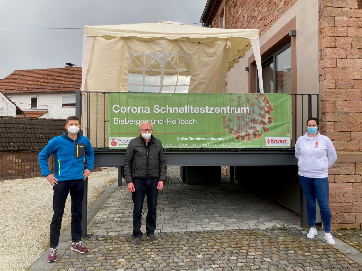 Leiter des Corona-Krisenstabs, Peter Rohr, 1. Beigeordneter Bernhard Schum, Pflegedienst Kremer, Sonja Kress