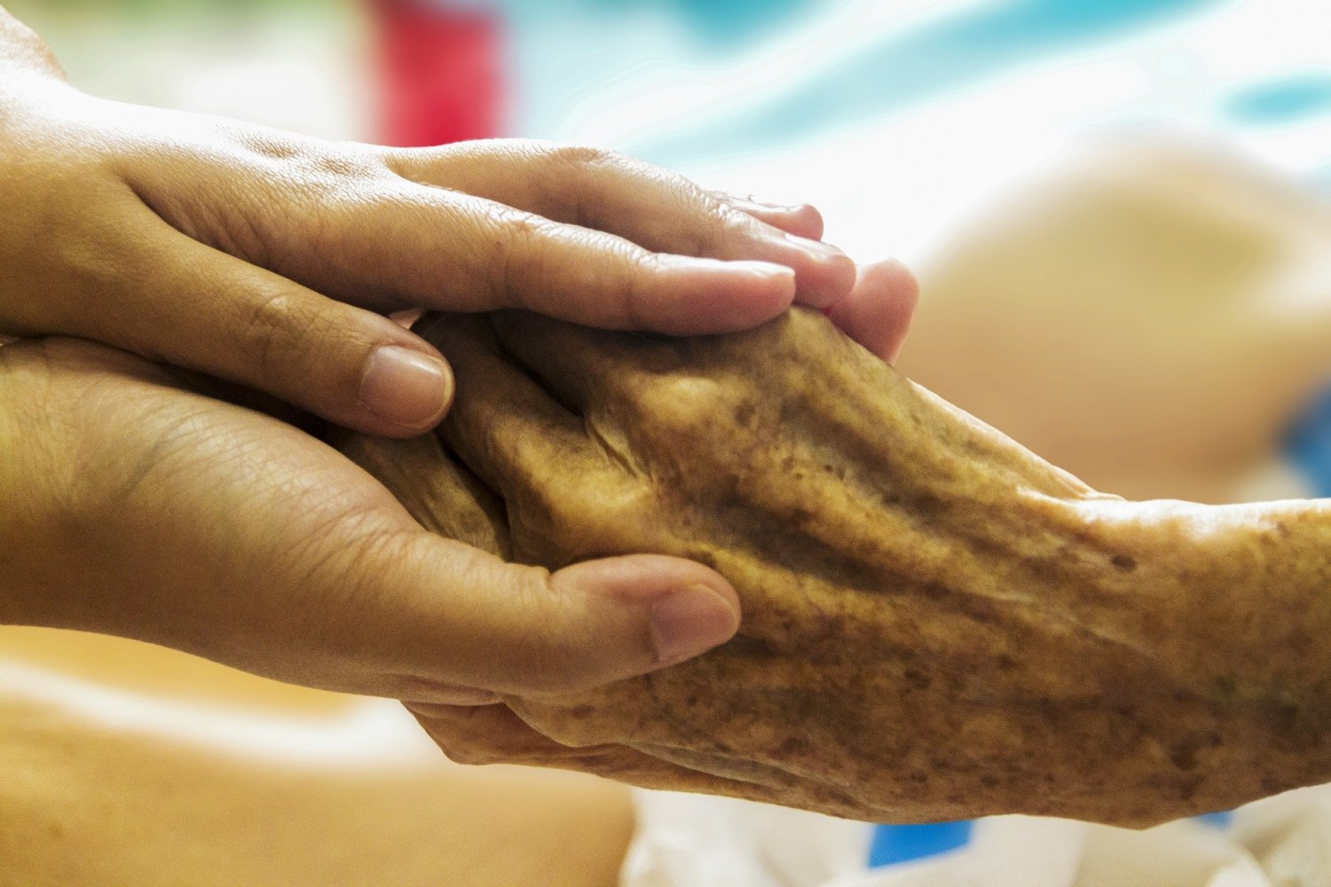 Das Land Hessen fördert regionale Netzwerke der Hospizarbeit und Palliativversorgung.