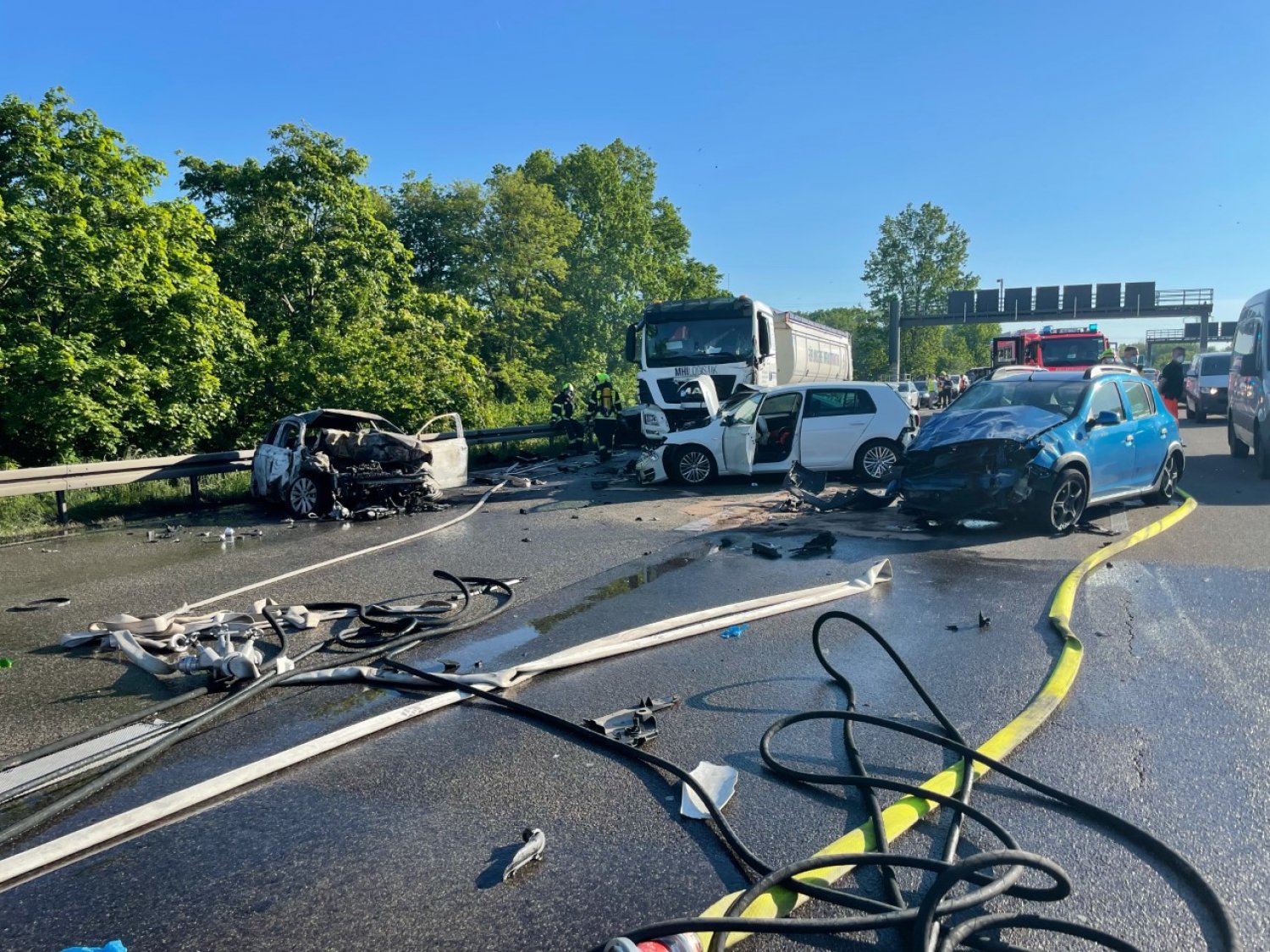 Schwerer Verkehrsunfall am Dienstagmorgen auf der A 66 / A 45.