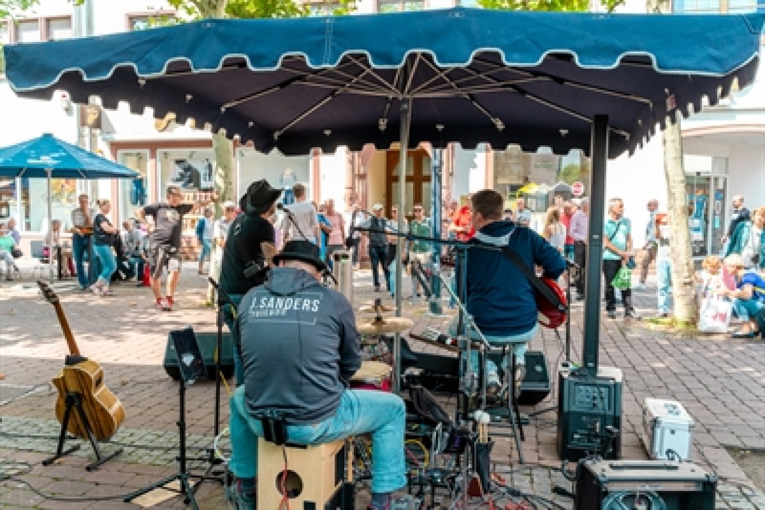 Der Musiker J. Sanders ist zum Start von "Hanau macht Musik" am 5. Juni dabei
