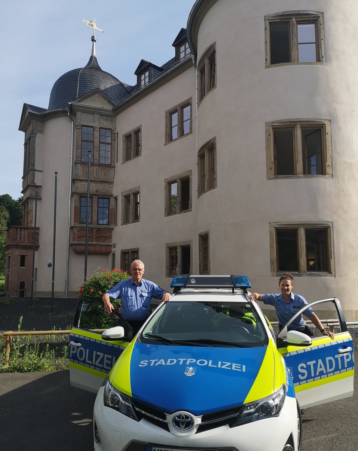 Sonja Jorek und Burkhard Baumgarten vom Ordnungsamt