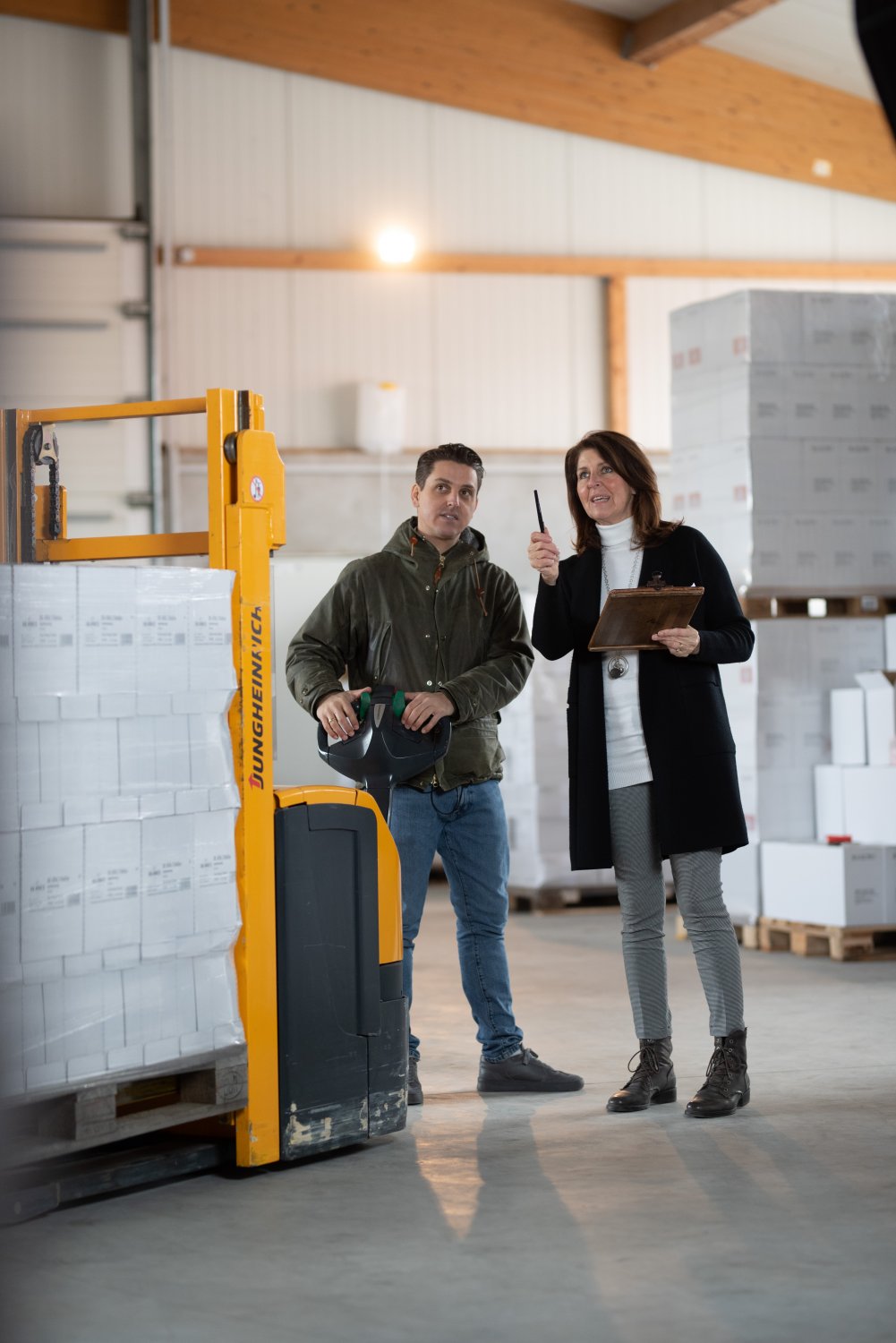 Botschafter Johannes Seibel bei der Arbeit im Familienunternehmen