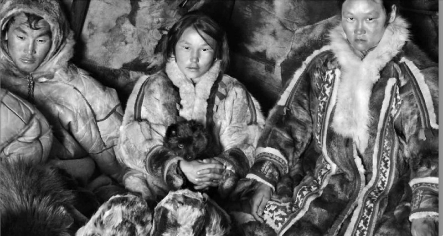 Eine Nenzen-Familie aus Anna Nerkagi: Weiße Rentierflechte.