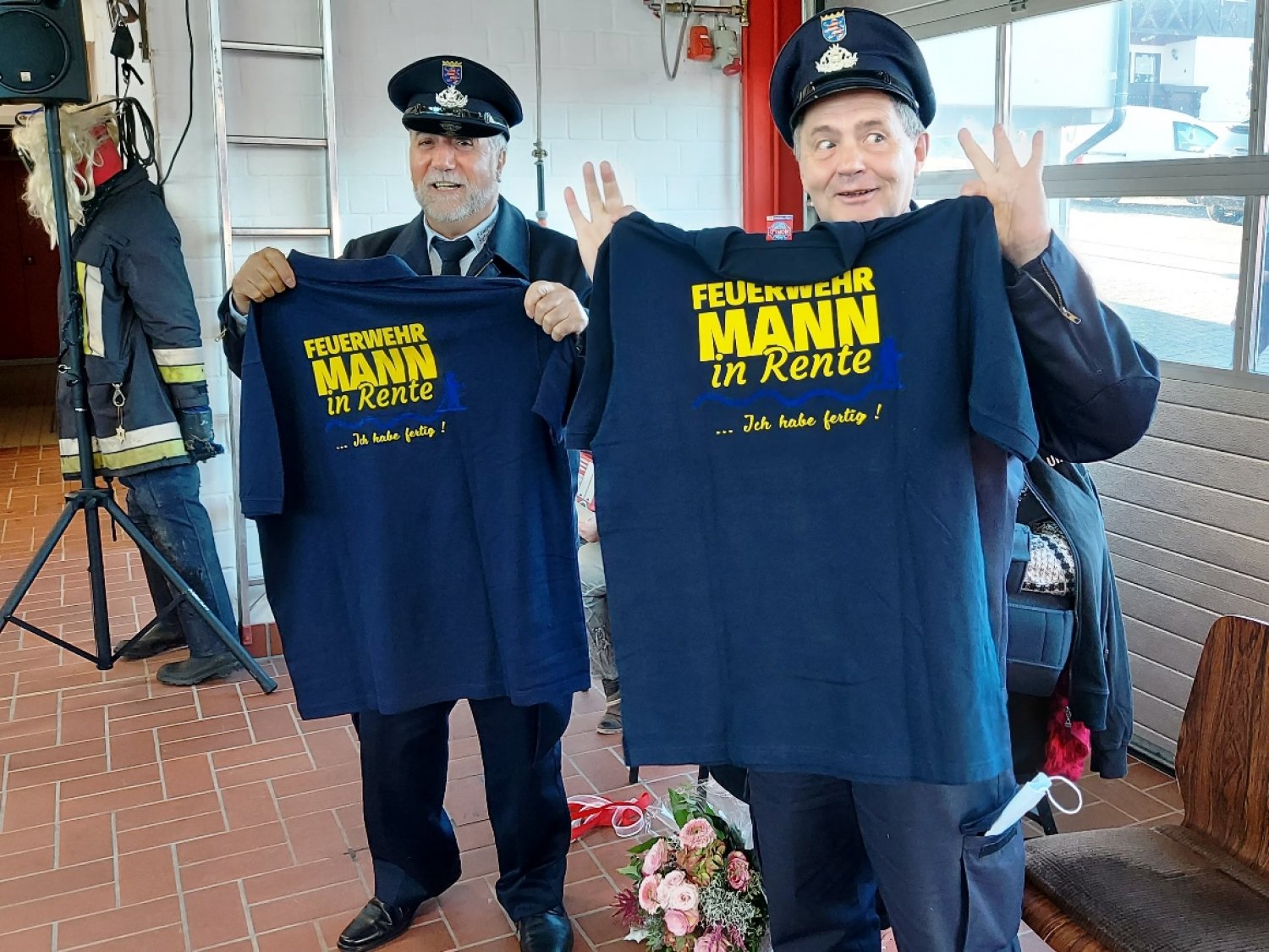 Winfried Jöckel und Nino Muntoni als aktive Feuerwehrmänner verabschiedet