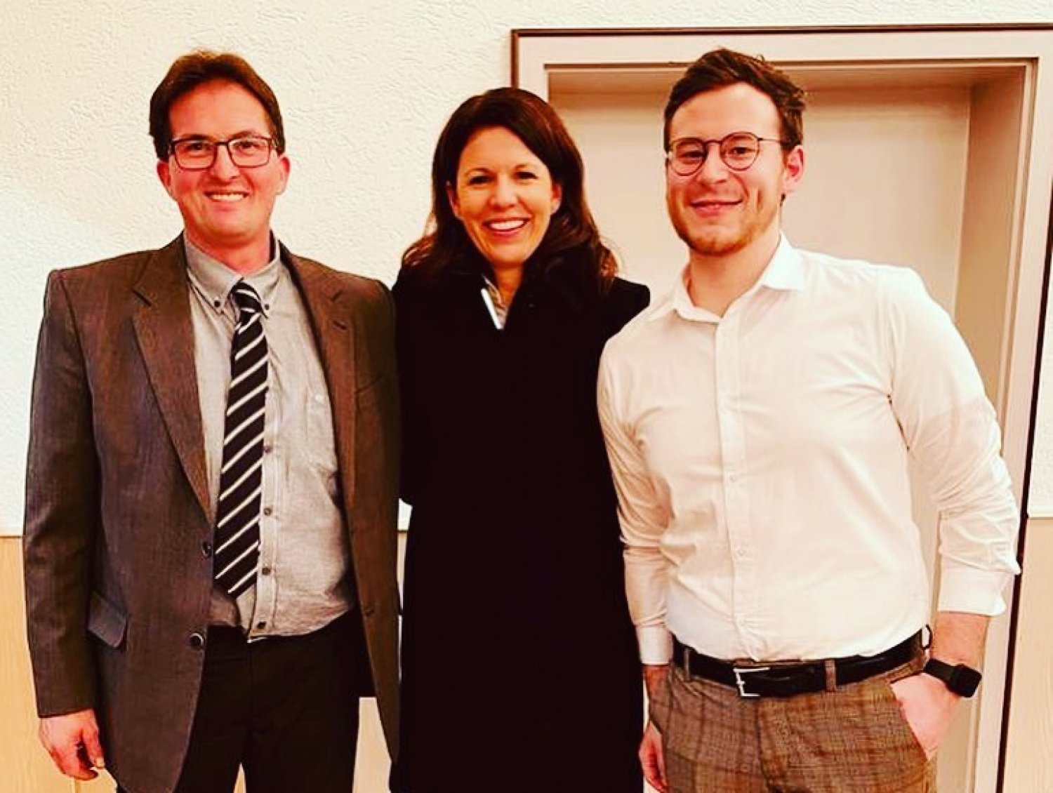 Von links nach rechts: Der ehemalige Vorsitzende Jürgen Simon, Kreisvorsitzende Katja Leikert und der neue Vorsitzende Mike Theimer.